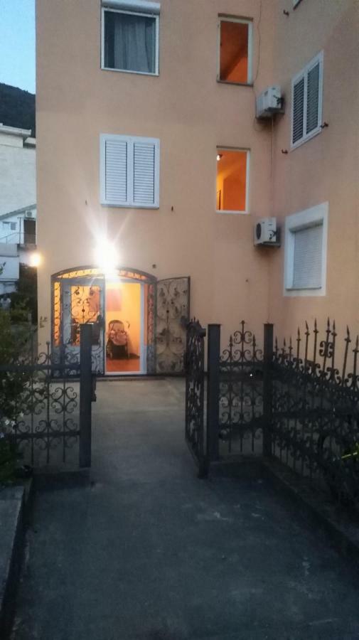 Suncani Apartman 1-Vila Amfora بودفا المظهر الخارجي الصورة